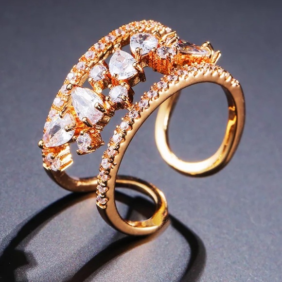 LYRA ♡ AAA Cubic Zirconia Ring GIFT - Picture 2 of 11